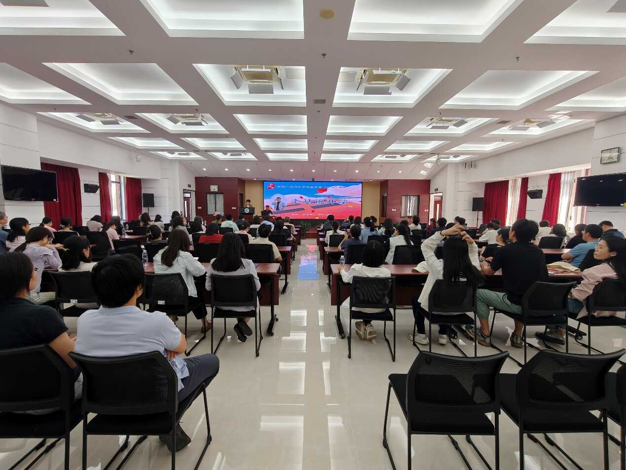 qy球友会(千亿)举办分享微讲堂暨子女升学规划专题讲座<br/>