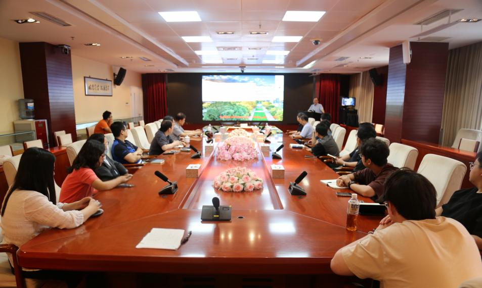 加拿大工程院院士毕晓涛访问qy球友会(千亿)